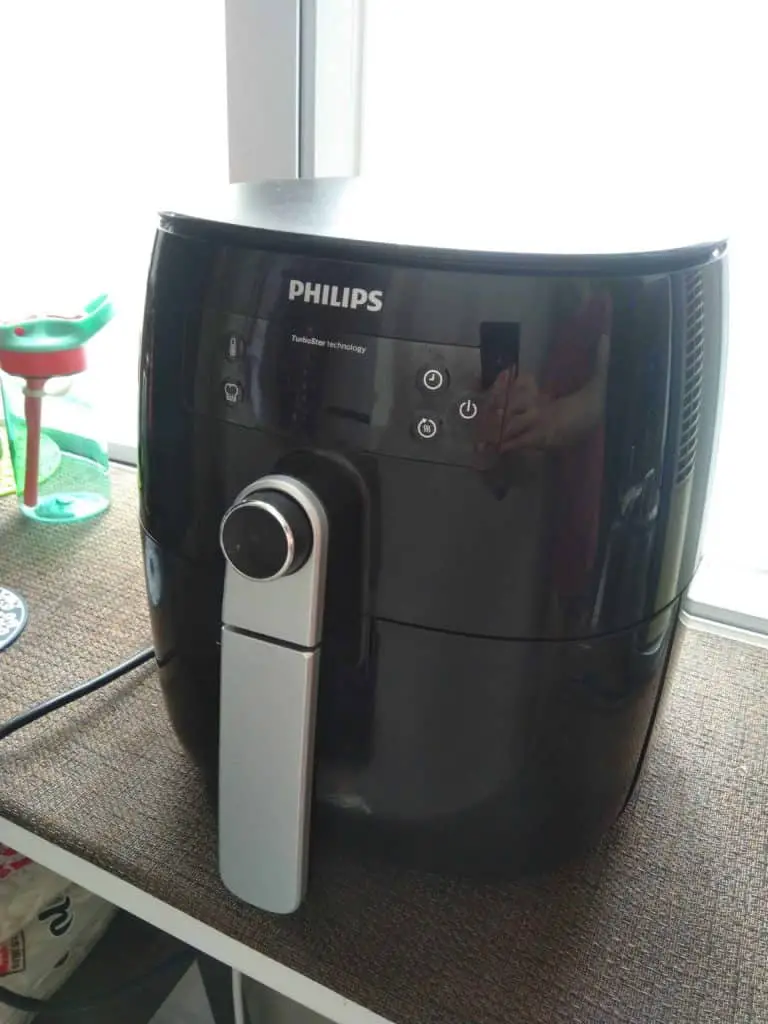 my current air fryer is a traditional bucket air fryer.